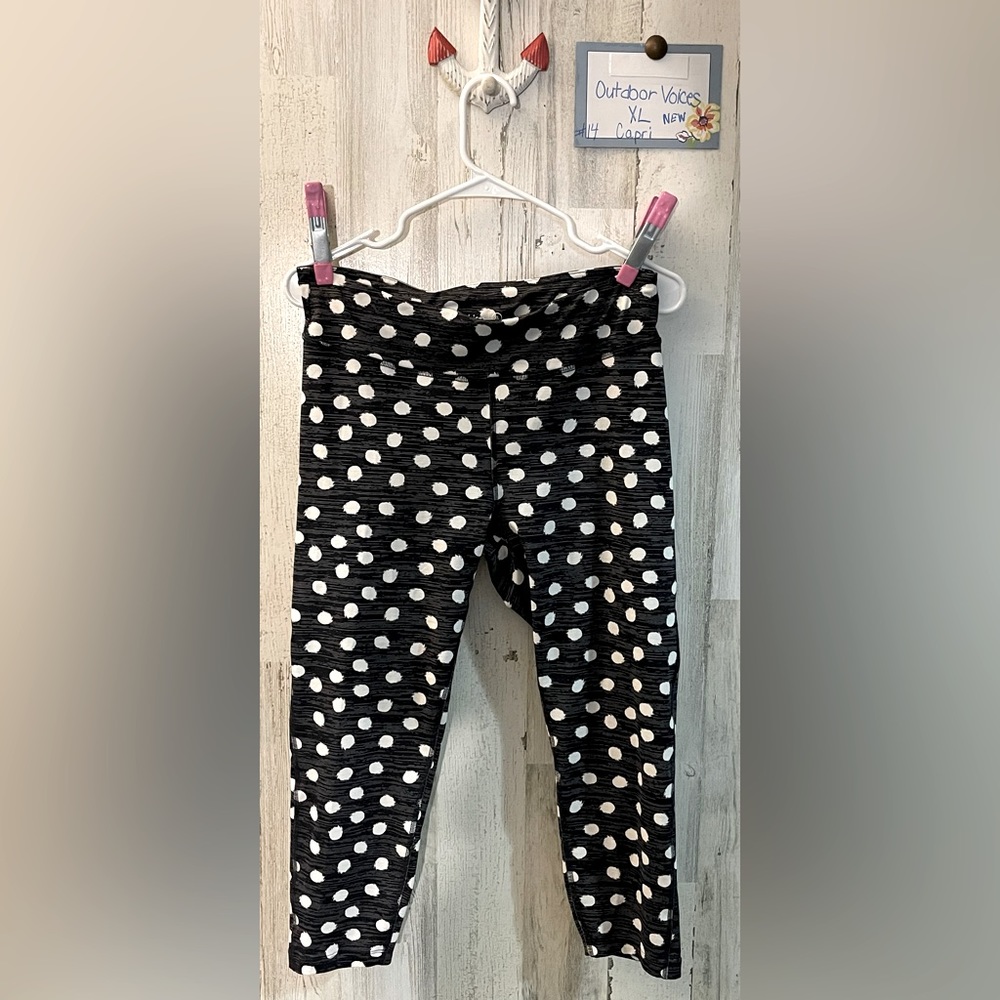 XL Outdoor Voices Capri leggings